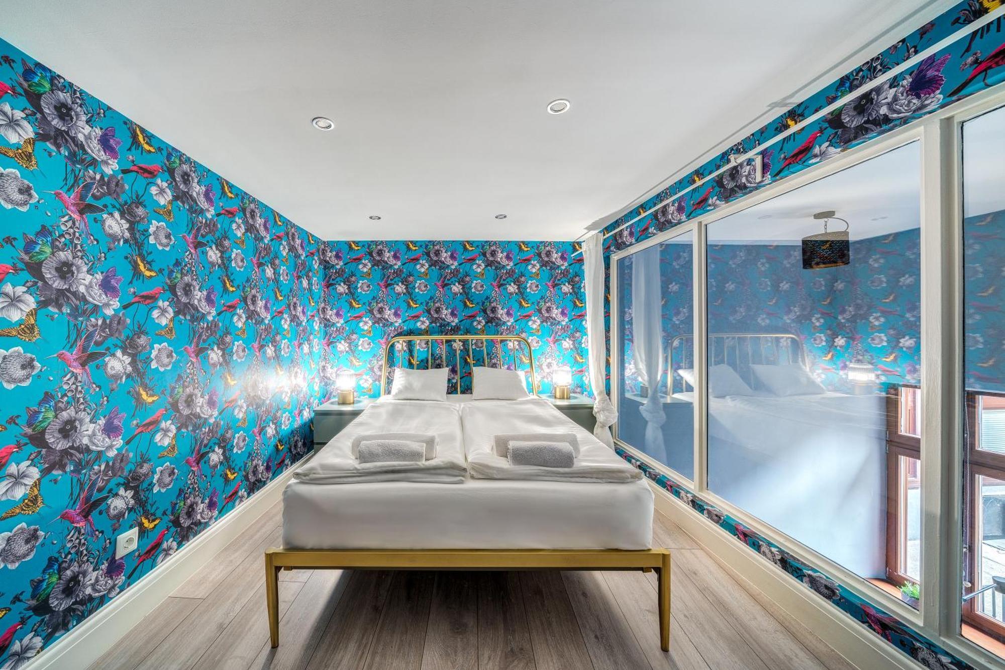 Azure Oasis In The Heart Of The City Boedapest Buitenkant foto